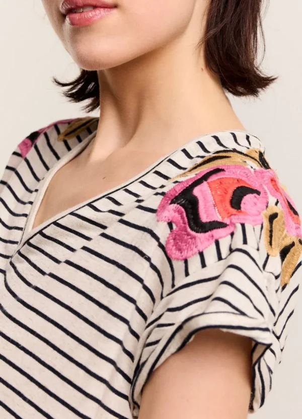 Vrouwen Summum Woman Tops & T-Shirts | T-Shirt Met Bloemenborduursel