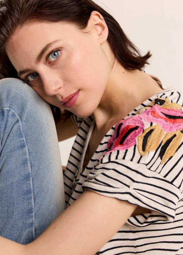 Vrouwen Summum Woman Tops & T-Shirts | T-Shirt Met Bloemenborduursel